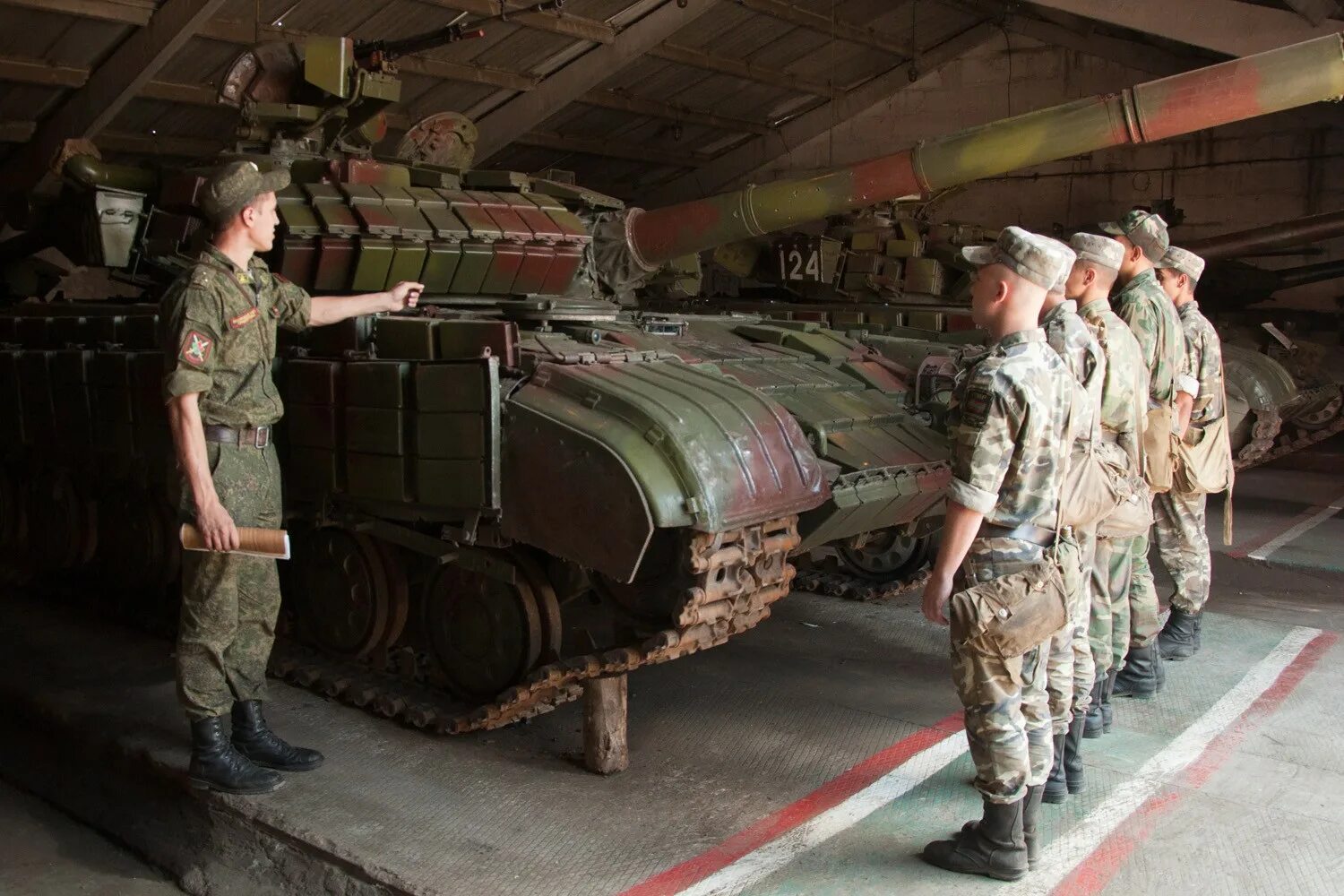 Т-64 вс ПМР. Армия Приднестровья техника. Танковый батальон ПМР. Танки ПМР.