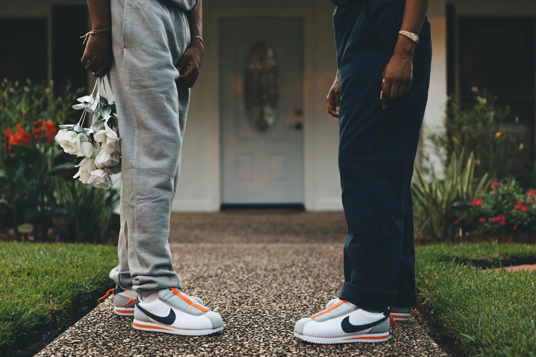 Какие брюки с кроссовками. Кендрик Ламар Nike Cortez. Nike Cortez House Shoes. Nike Cortez Kendrick Lamar. Кроссовки Кендрика Ламара.