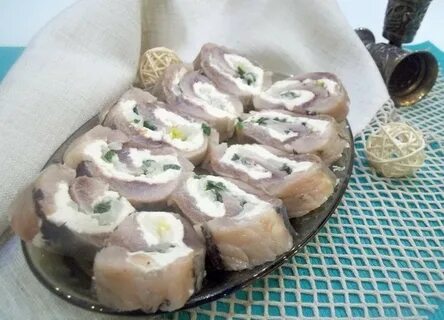 Рулет с сельдью и творожным сыром