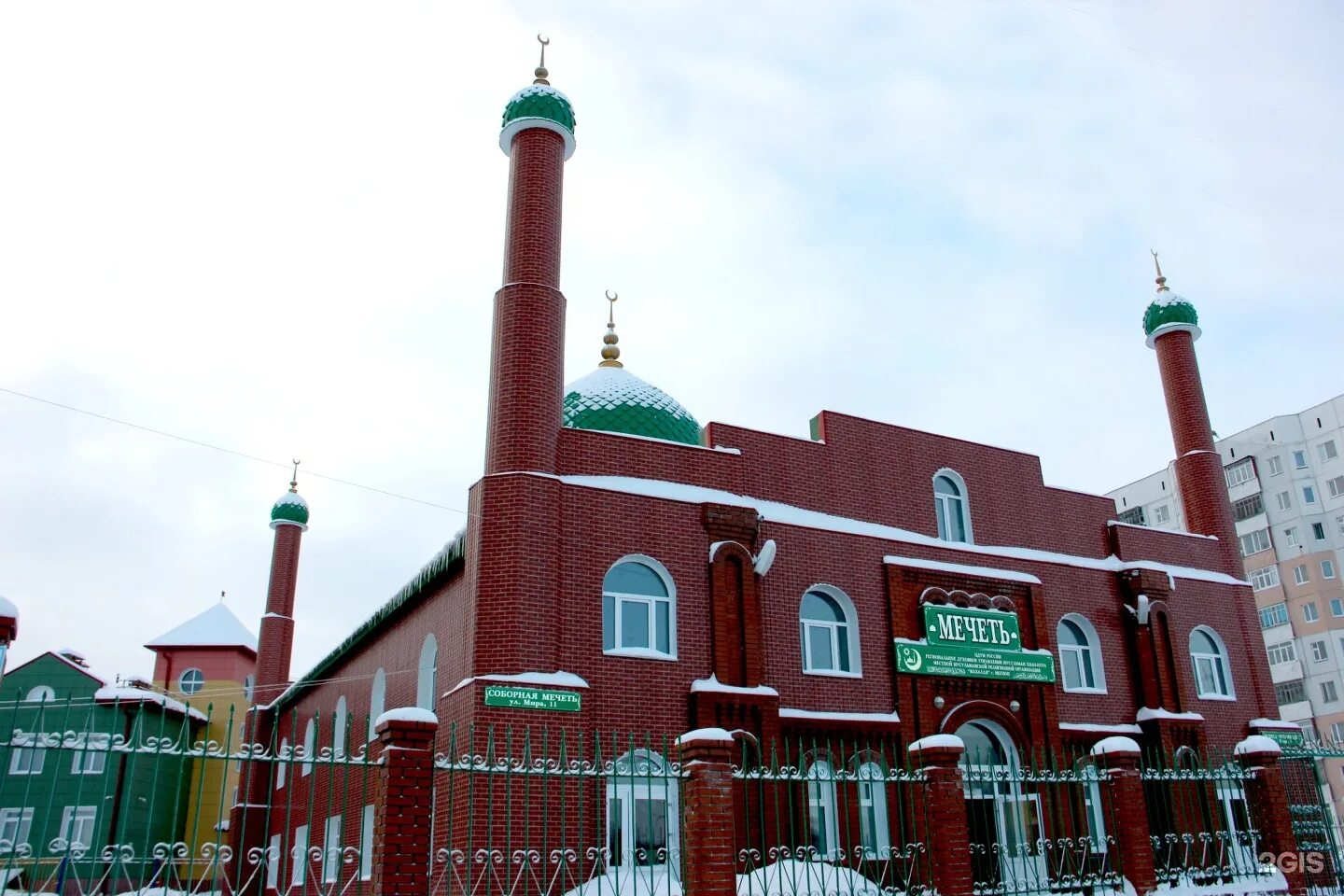 Мусульманская махалля. Мечеть Мегион. Соборная мечеть Тюмень. Соборная мечеть новый Уренгой. Мегион махаля мечеть махалля.