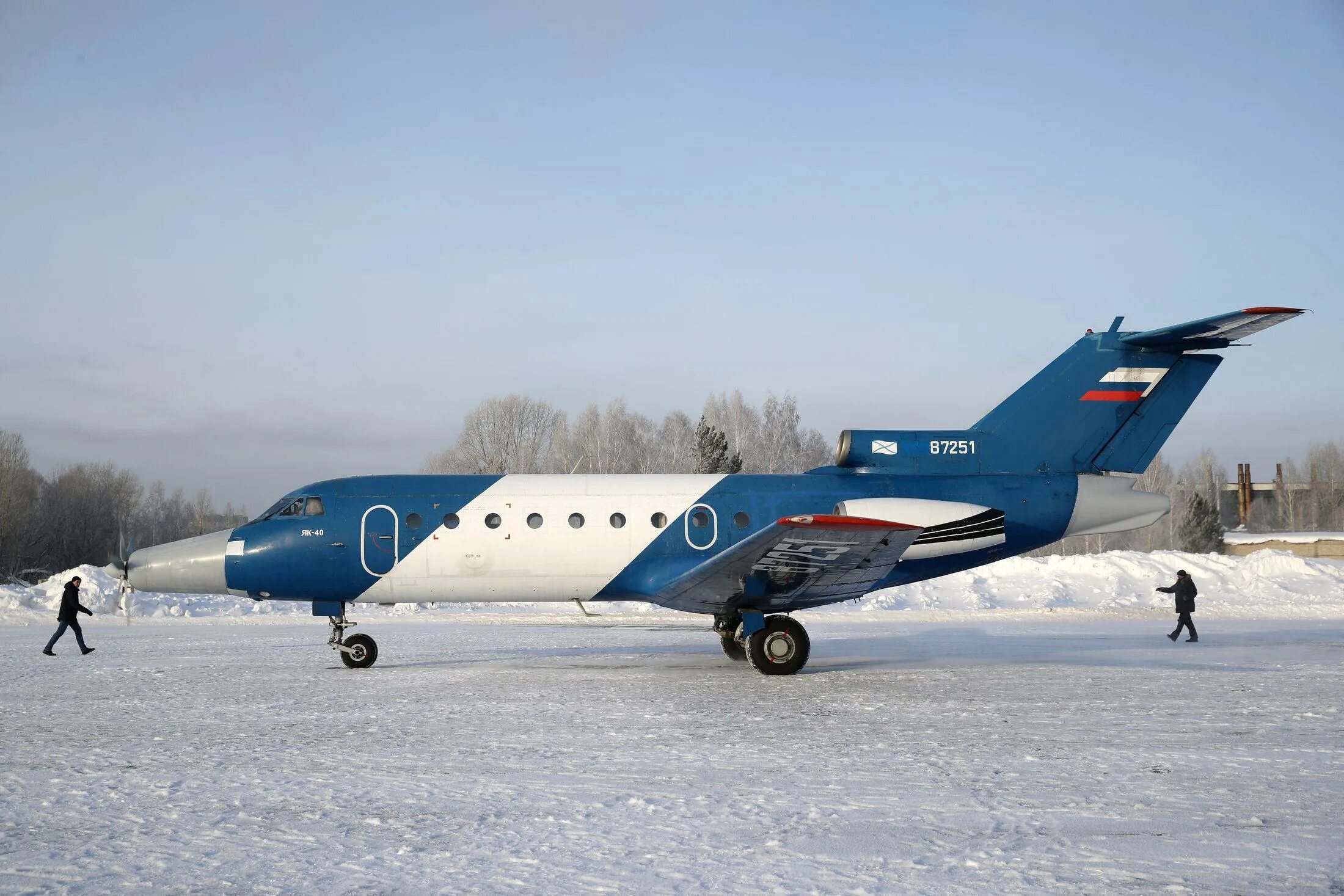 Самолет як 18а. Самолет иживика. L410 иркутск. Цесна турбовинтовой. Brm aero ng-5 bristell ul 130ti.