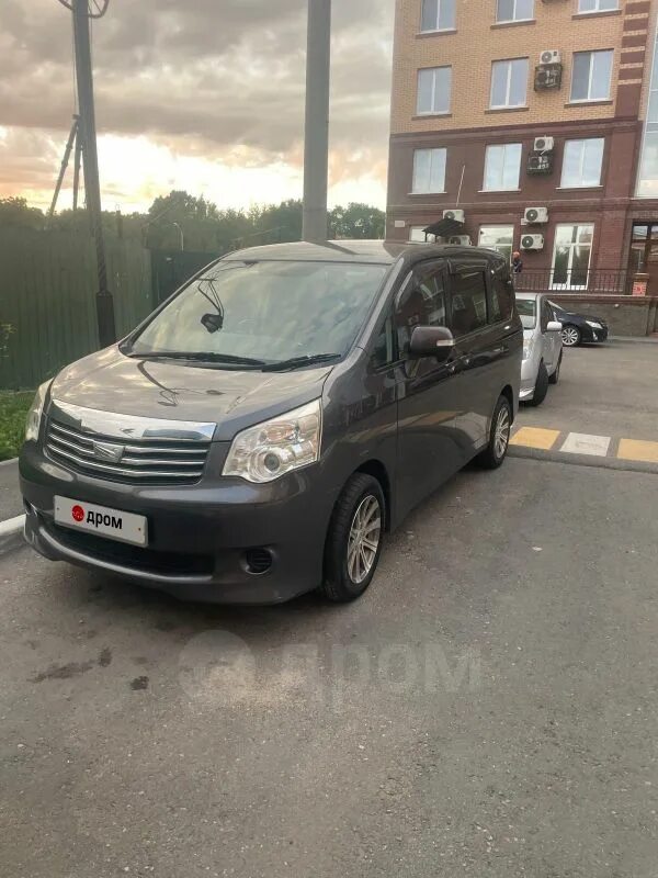 Тойота ноах уссурийске. Тойота ноах уссурийске. Town ace 1997. Town ace 1997. Toyota town ace noah 1998 салон.