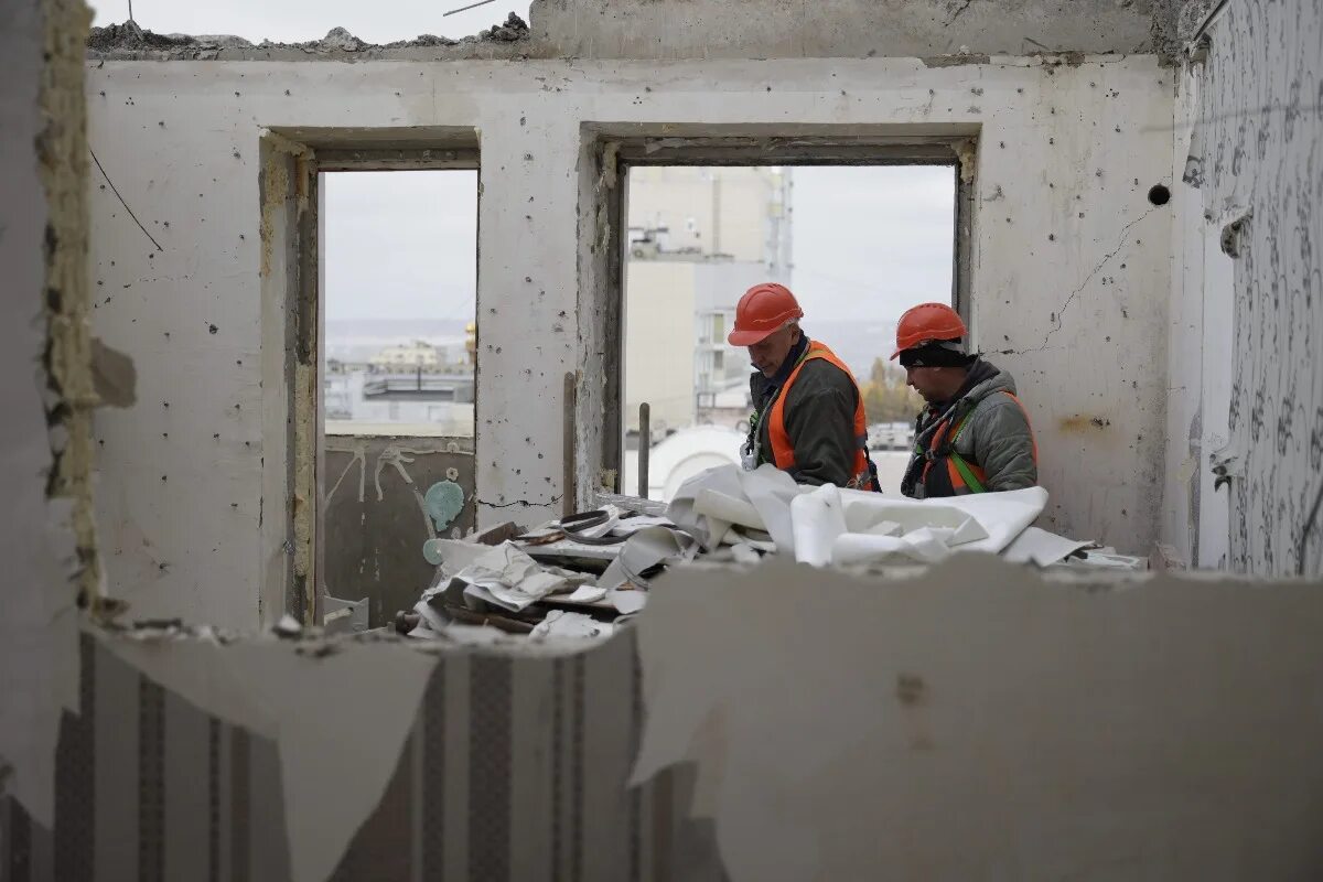 Обстрел белгорода форум. Белгород обстрел. губкин обстрел. повреждения после реконструкции помещений. поврежденные дома в белгороде.