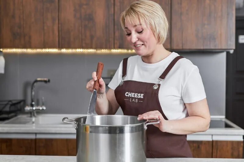 сыр своими руками. секреты сыроделия. гео хочет играть в чиз. бумага для хранения сыра. бумага lecheese lab wax 280х270.