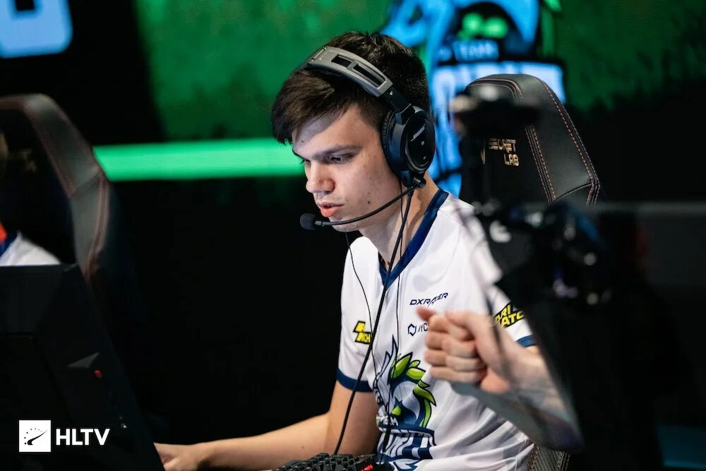 Лига кибер спорт стандофф. Spirit academy cs. Rufire кс го. Absolute cs go игрок. Spirit дмитрий.