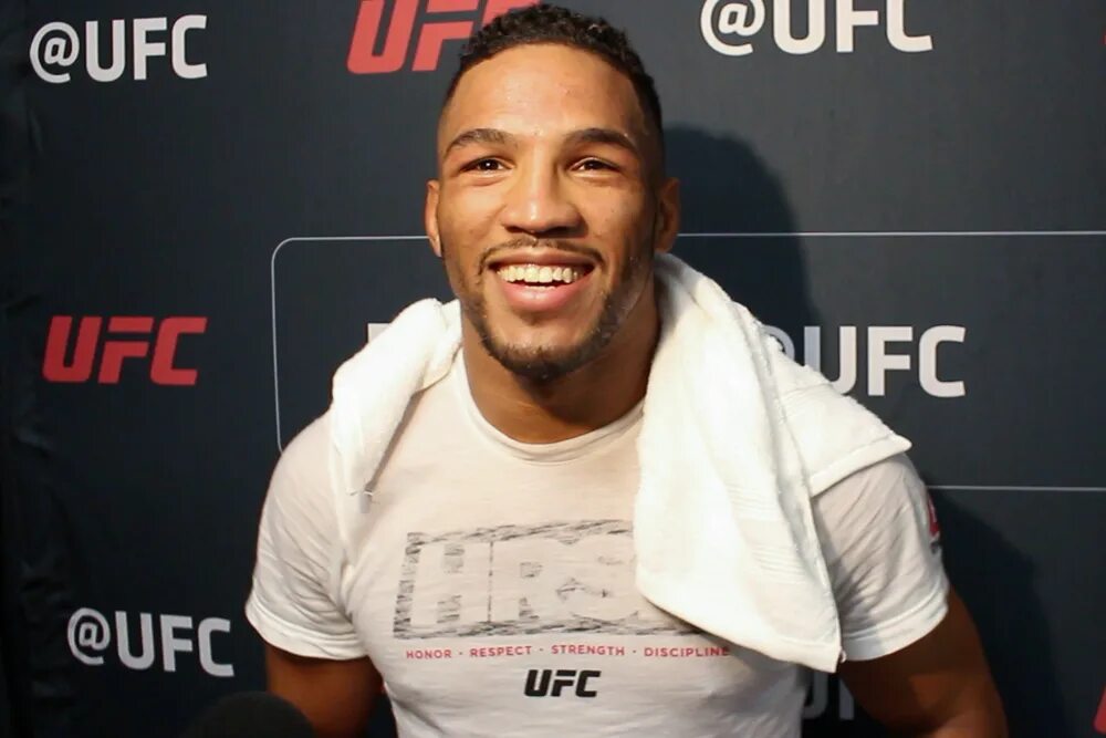 Шон брэди кевин ли. Ли ufc. Ли ufc. Ли ufc. Кевин ли юфс.