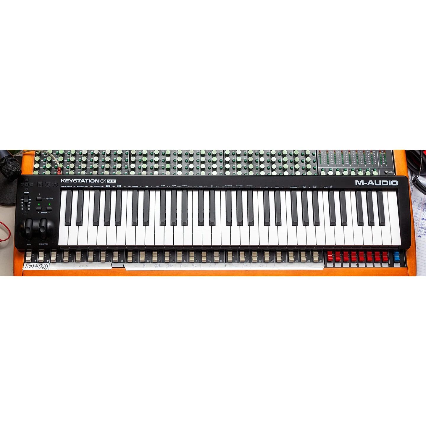 M audio 61 mk3. M audio 61 mk3. M audio keystation 61 mk3 комплектация. M-audio keystation 61 mk iii. M-audio keystation 61 mk3.