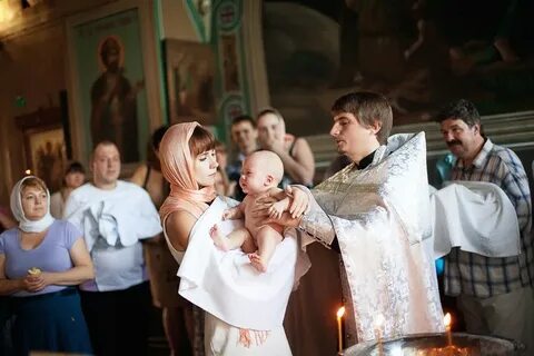 Когда идти в церковь на крещение