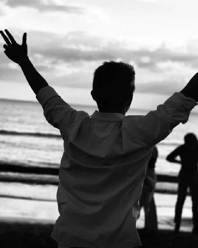 лето больше надежд нету. прекрасные мгновения жизни. котики диалог мем. лето больше надежд нету. виктор цой кончится лето текст.