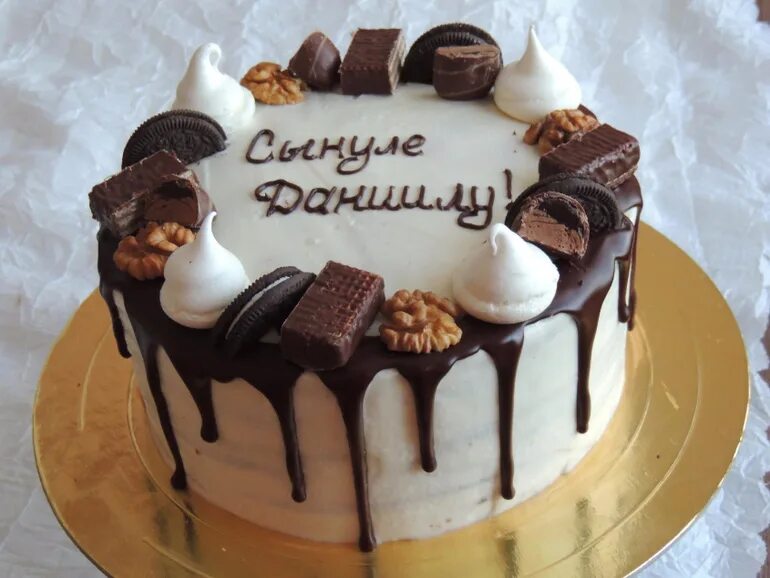 кремовое украшение торта для мужчины. торт для мужчины из крема. торт для мужа кремовый. тортик для мужчины кремовый. торт с синими цветами из крема.