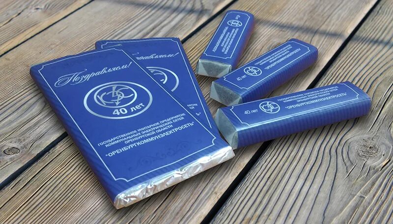 Мини шоколадки с логотипом. Шоколадки с логотипом. Брендированные наборы шоколад. Брендированные шоколадные наборы. Брендированный шоколад.