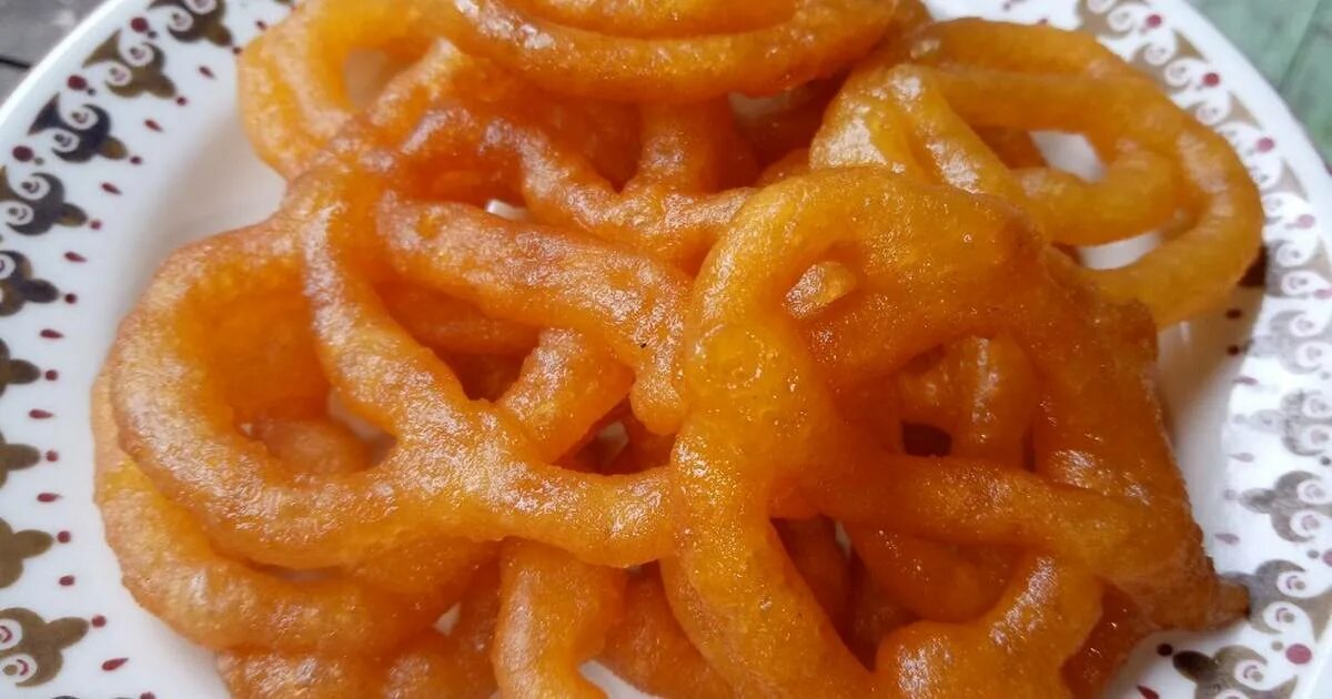 Включи jalebi baby. Джалеби бейби. Джалеби беби песня. Tesher jalebi baby обложка. Tesher jalebi baby обложка.