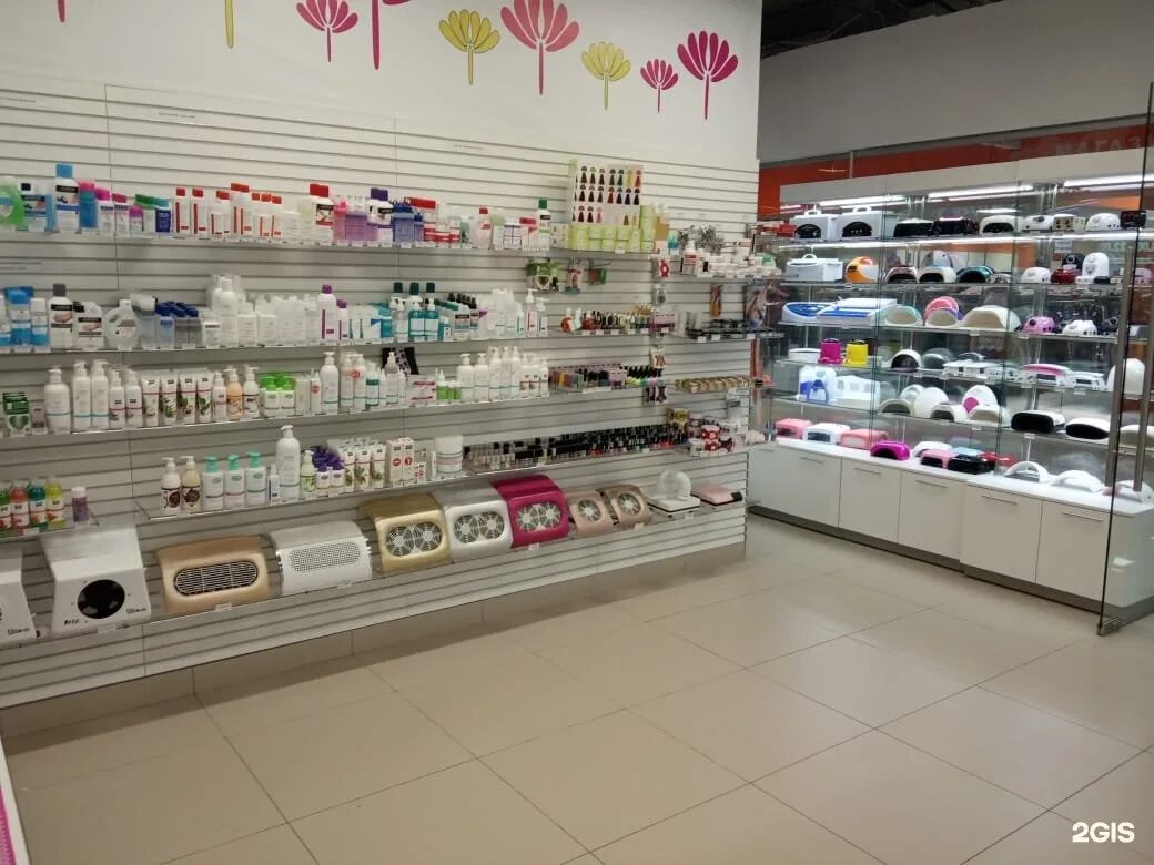 Маникюр магазин екатеринбург. Nail center. Оборудование для маникюрного магазина. Маникюр магазин екатеринбург. Chameleon маникюрный магазин.