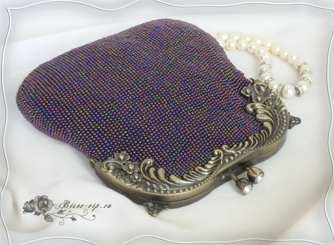 сумка вязаная бисером. сумка из бусин с фермуаром мастер класс. круглая сумочка бисер. сумочка из бусин. кошелек из бисера.