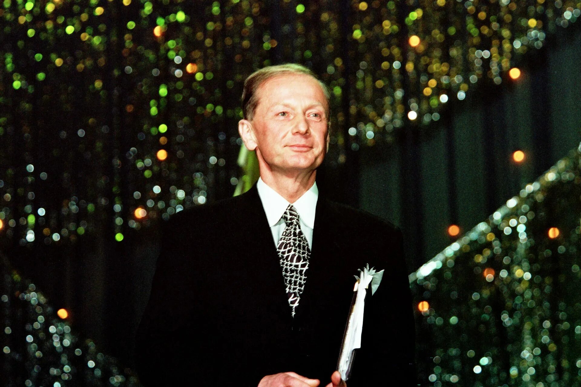 Задорнов поздравлял с новым. Задорнов новогоднее обращение 1991.