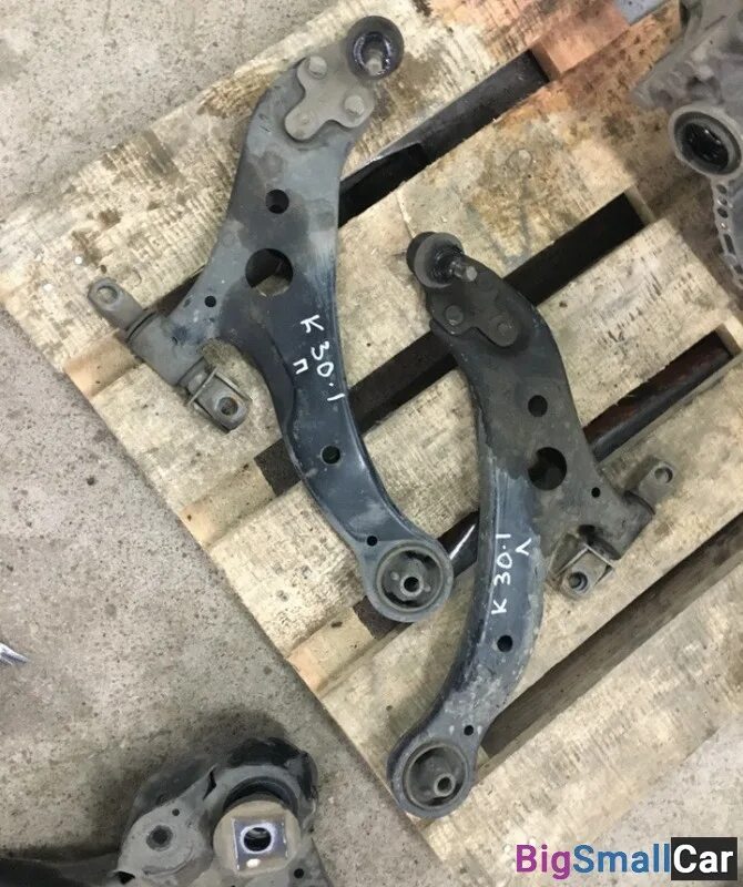 Передняя подвеска camry sv30. Передняя подвеска камри 40. Toyota camry 50 задняя подвеска. Рычаг передний левый тойота камри 40. Сайлентблоки подвески тойота виста sv42.