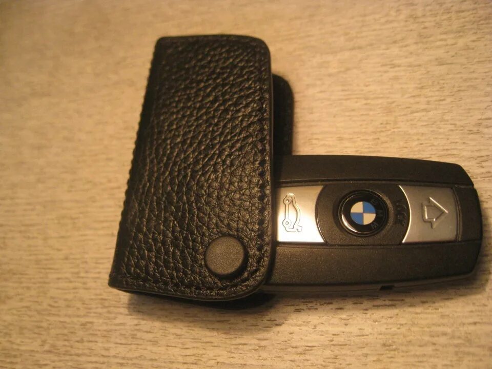 E70 ключ. Чехол для ключа bmw x5 e70. ключ бмв х5 е70. чехол на ключ бмв е70. чехол на ключ бмв х5 е70.