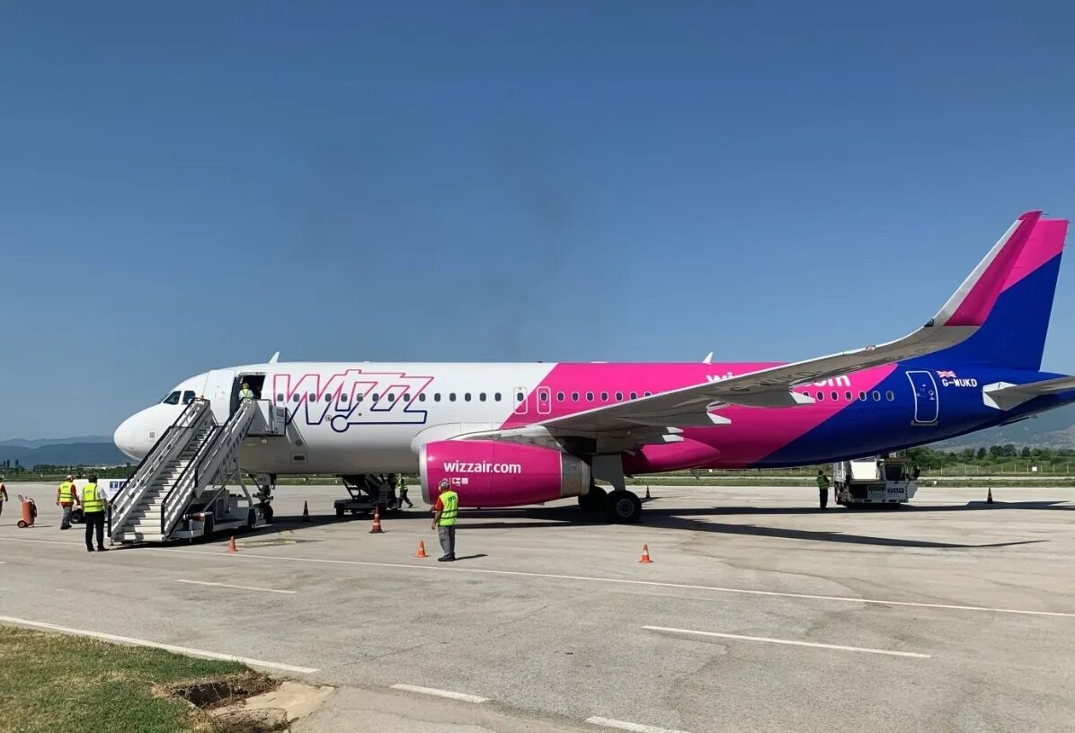 Сайт авиакомпании визэйр. Wizz air самолеты. wizz air авиапарк. венгерские авиакомпании. авиалинии венгрии.