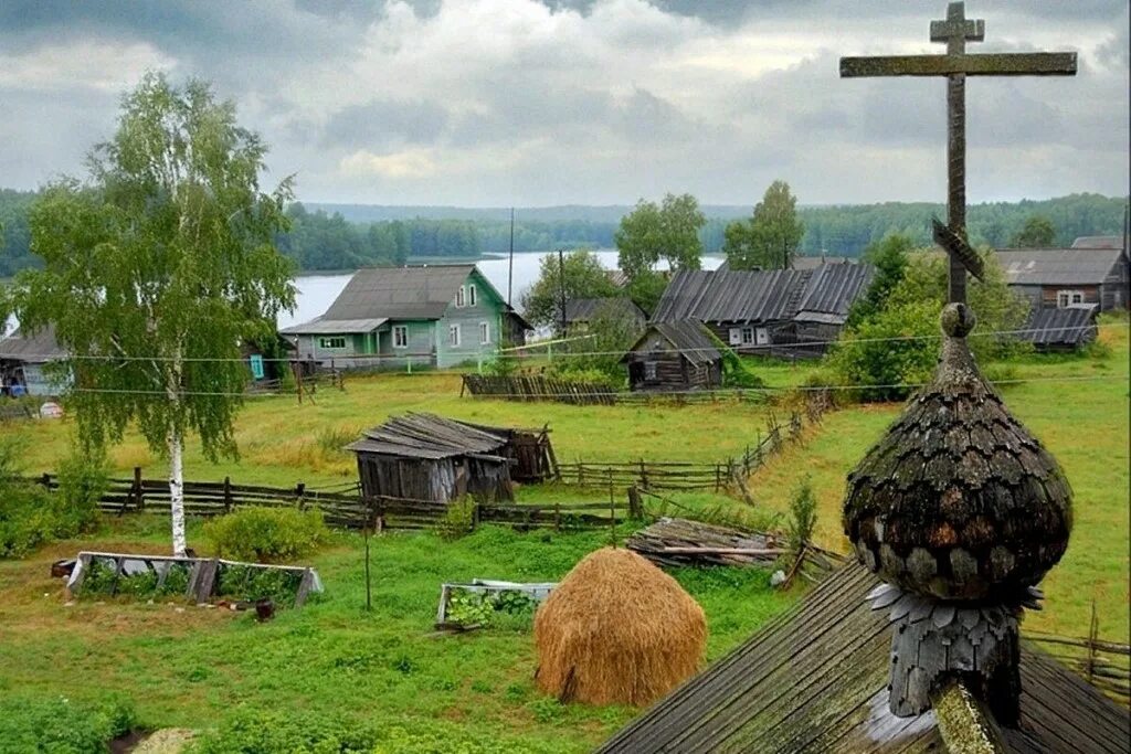 Бывать деревня. Деревня деревенька вожегодский район. Сельский пейзаж. Старый домик в деревне. Деревня стариновичи беларусь.
