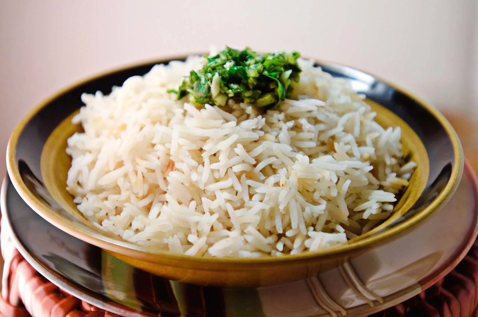 White rice. Рис басмати отварной. Рис басмати вареный. Рис басмати рассыпчатый. Рис басмати блюдо.