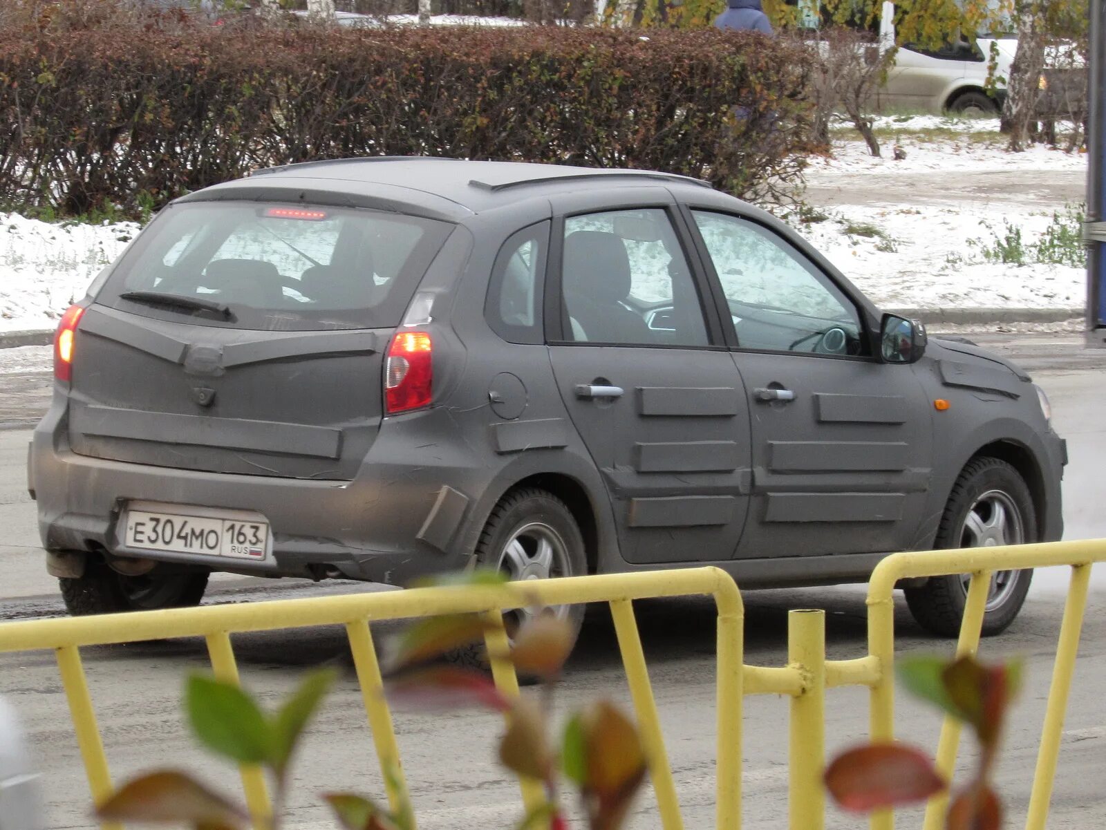 всье11е304. маркерный фонарь камаз 65115. фонарь габаритный камаз желтый. е 304. е 304.