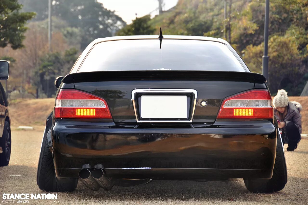 Nissan Laurel c35 зад. Laurel 35. Ниссан Лаурель 35.