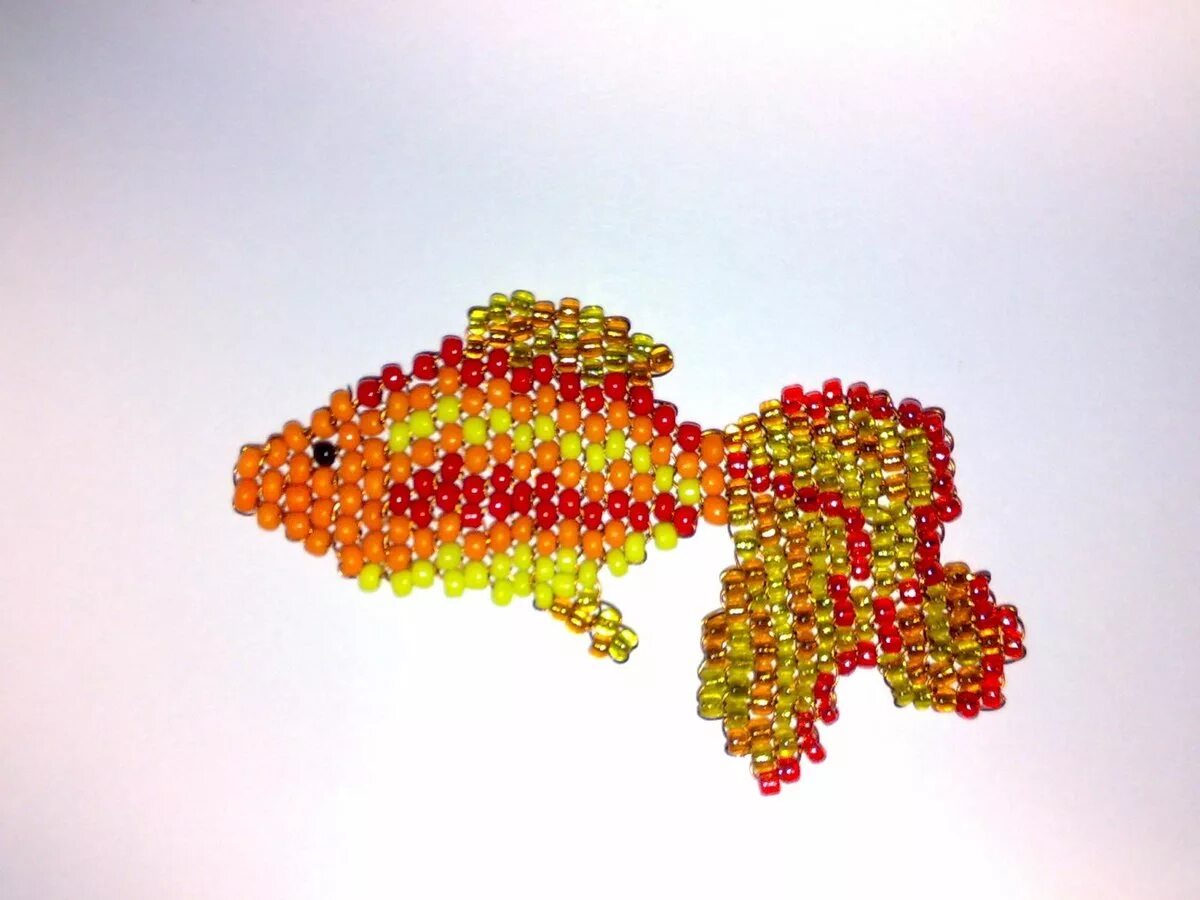 Поделка сирень. Елена бергман сирень из бисера. Тюльпаны из бисера. Как сделать бисер из бумаги. Елена бергман сирень из бисера.