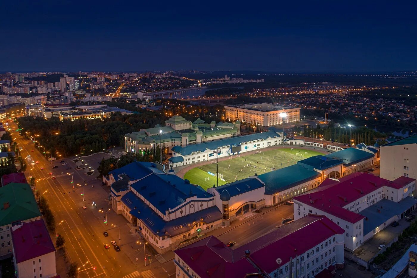 Город Уфа с высоты птичьего полета. Красивые виды Уфы. Уфа фото города. Вид Уфы с высоты.