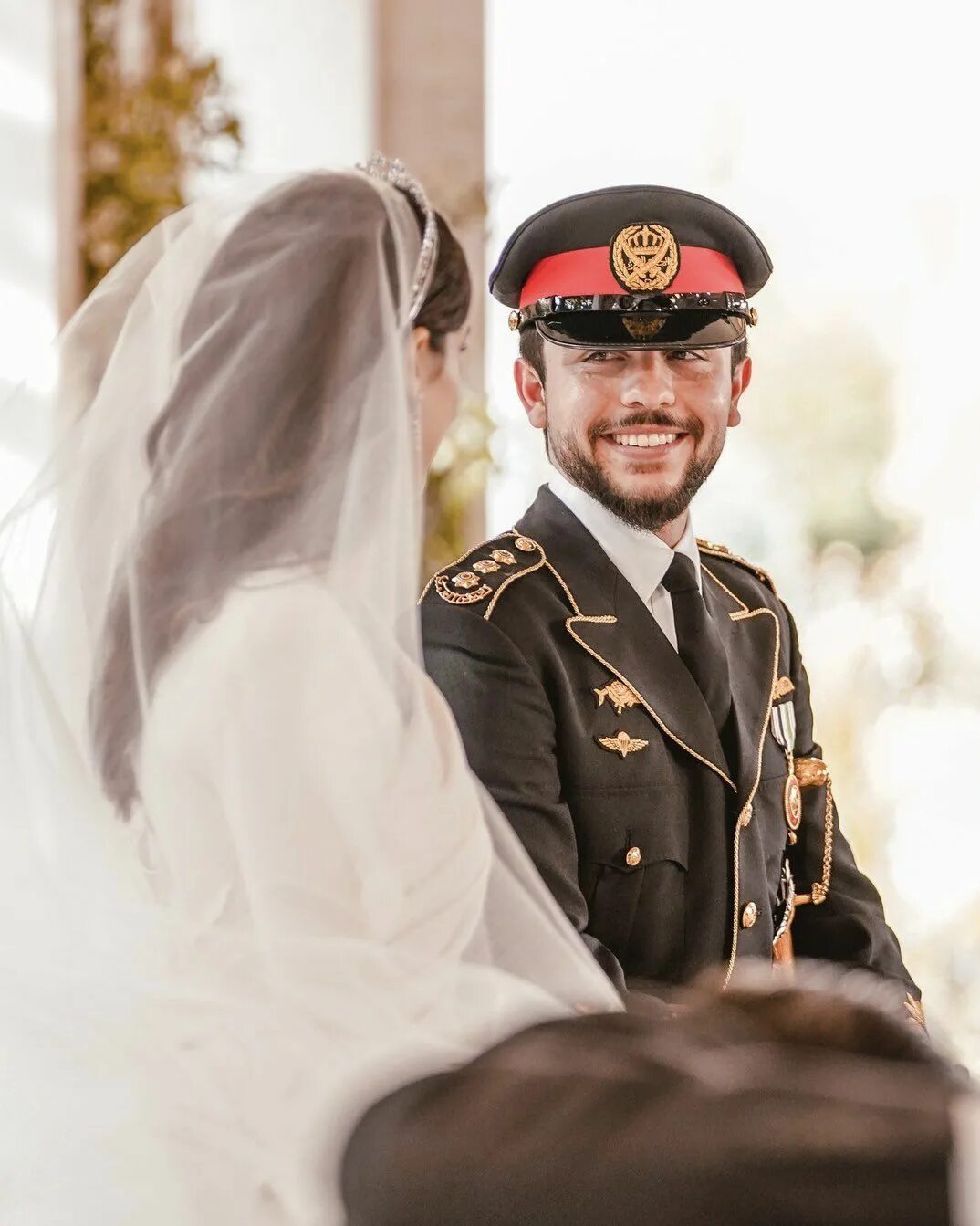 Аль бин аль хусейн. Свадьба в Иордании наследного принца. Свадьба наследного принца Иордании Хусейна. Кронпринц Иордании Хусейн. Мисс Раджва Аль-Саиф.