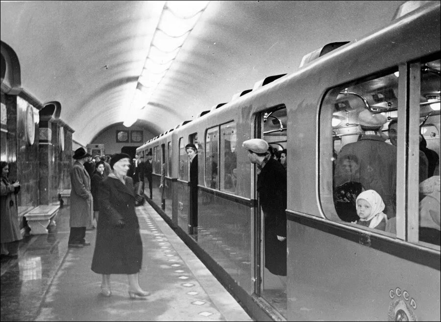 Метро Киева 1960. Фрунзенская метро в 1960е. Станции Московского метрополитена в 1960. Киевский метрополитен 1960 год. Метро старого года