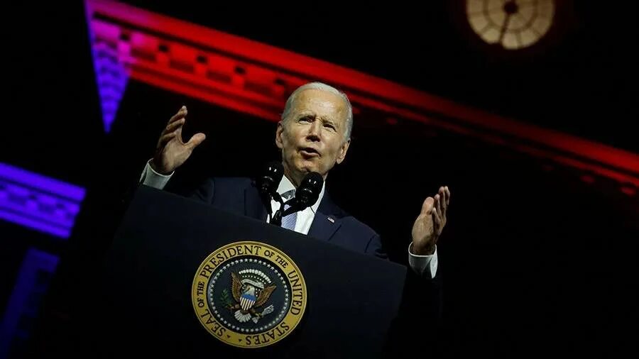 Трамп в один дома 2. Президент сша сейчас джо байден. Сша джо байден. Джо байден речь. Джо байден vs дональд трамп.