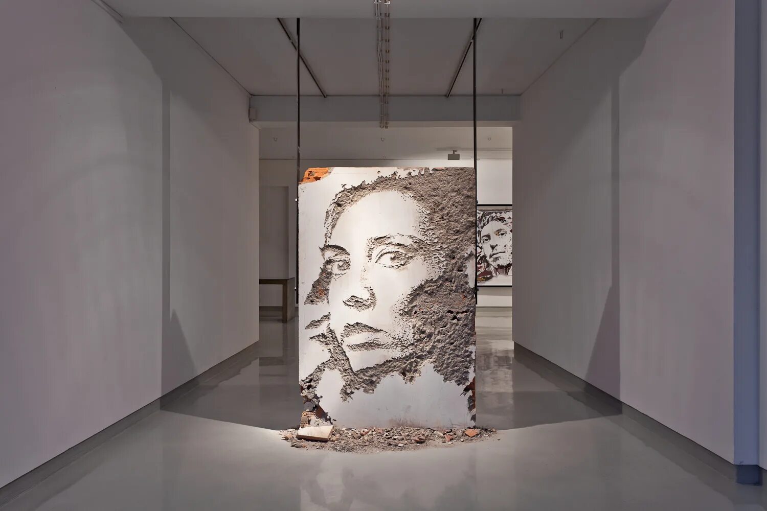 Art archives. Александре Фарто художник. VHILS художник. VHILS граффити. Актуальное искусство.