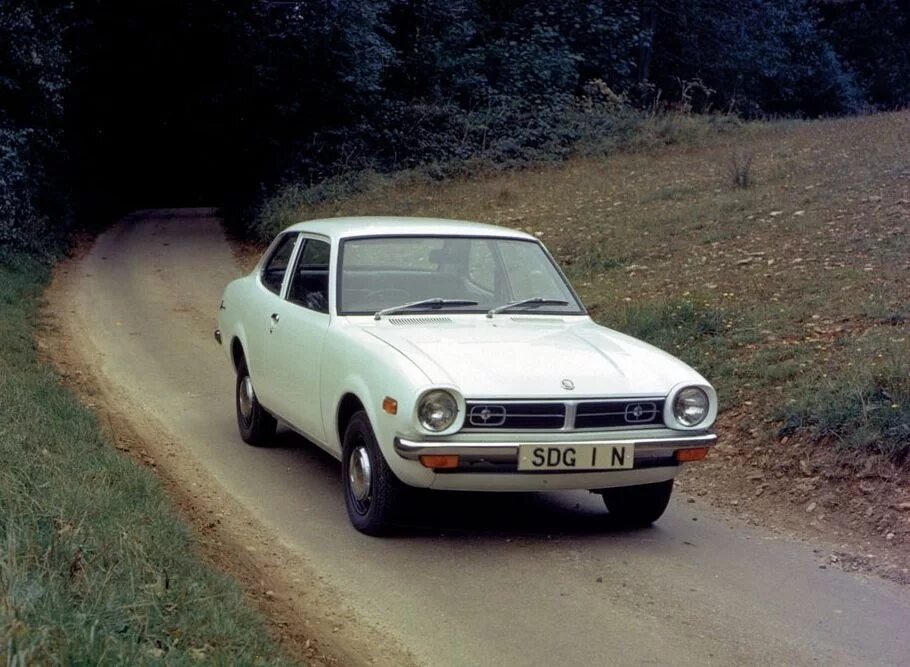 Лансер 1 поколение. Mitsubishi lancer 1980. Mitsubishi lancer 1. Mitsubishi lancer 1973. Митсубиси лансер 1 поколения.