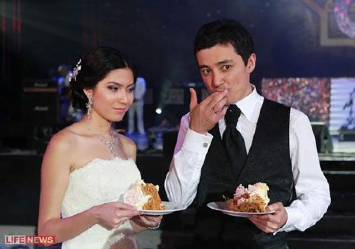 Бизнесмен асланов. Бизнесмен асланов мустафа. Азам асланов нефтяной магнат. Бизнесмен асланов. Якутия токаев аслан министр.