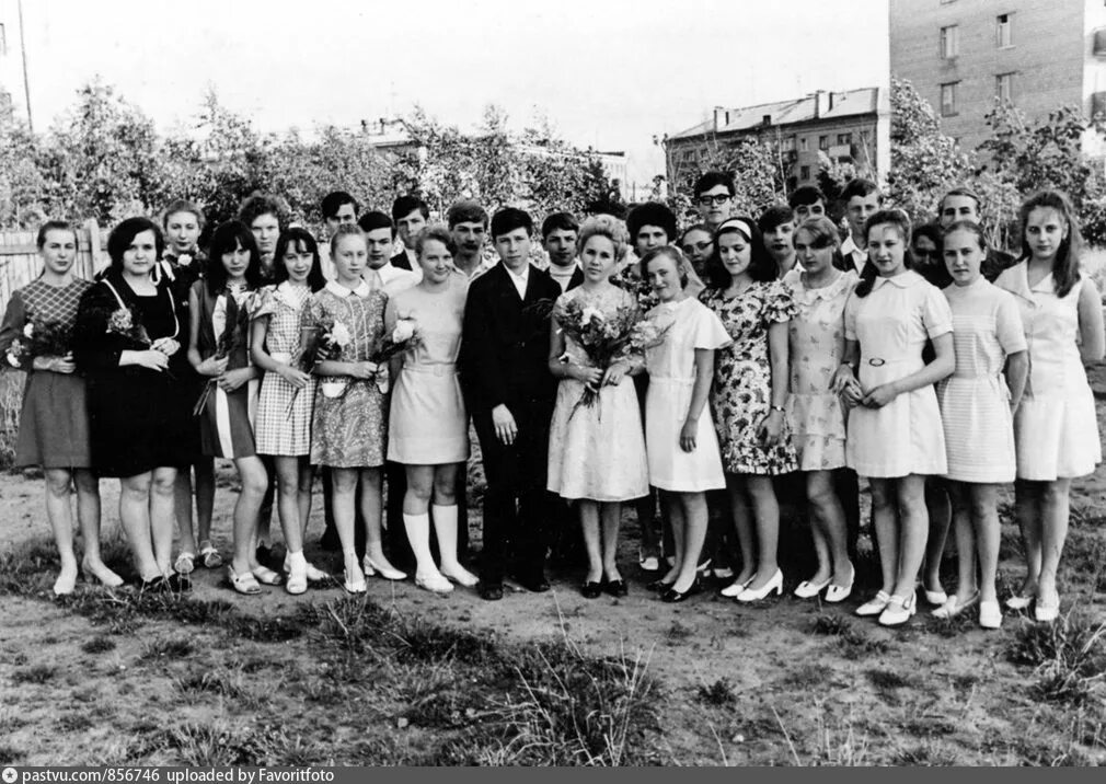 Школа 1977 год. Школа 15 москва выпускники 1977г. москва школа 1977г. москва школа выпуск 1977г. выпускники 1976 года.