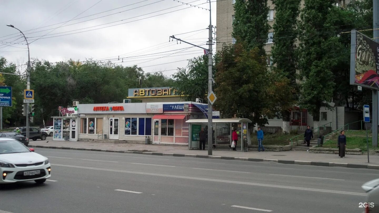Долгожданная автобусная остановка появилась на Чапаева возле корпуса СГАУ #наблю