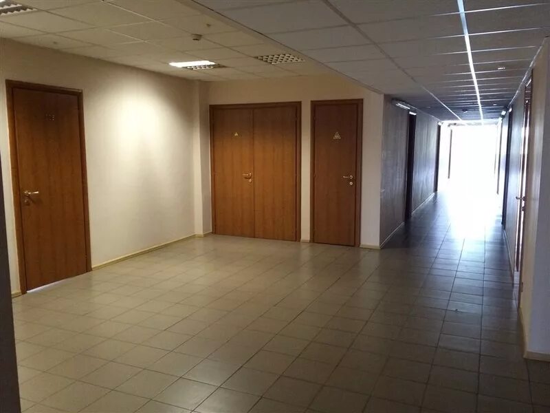 Собственник сдает нежилое помещение в аренду. Офис 9 кв м. Арендую помещение. Аренда. Коммерческая недвижимость помещение.