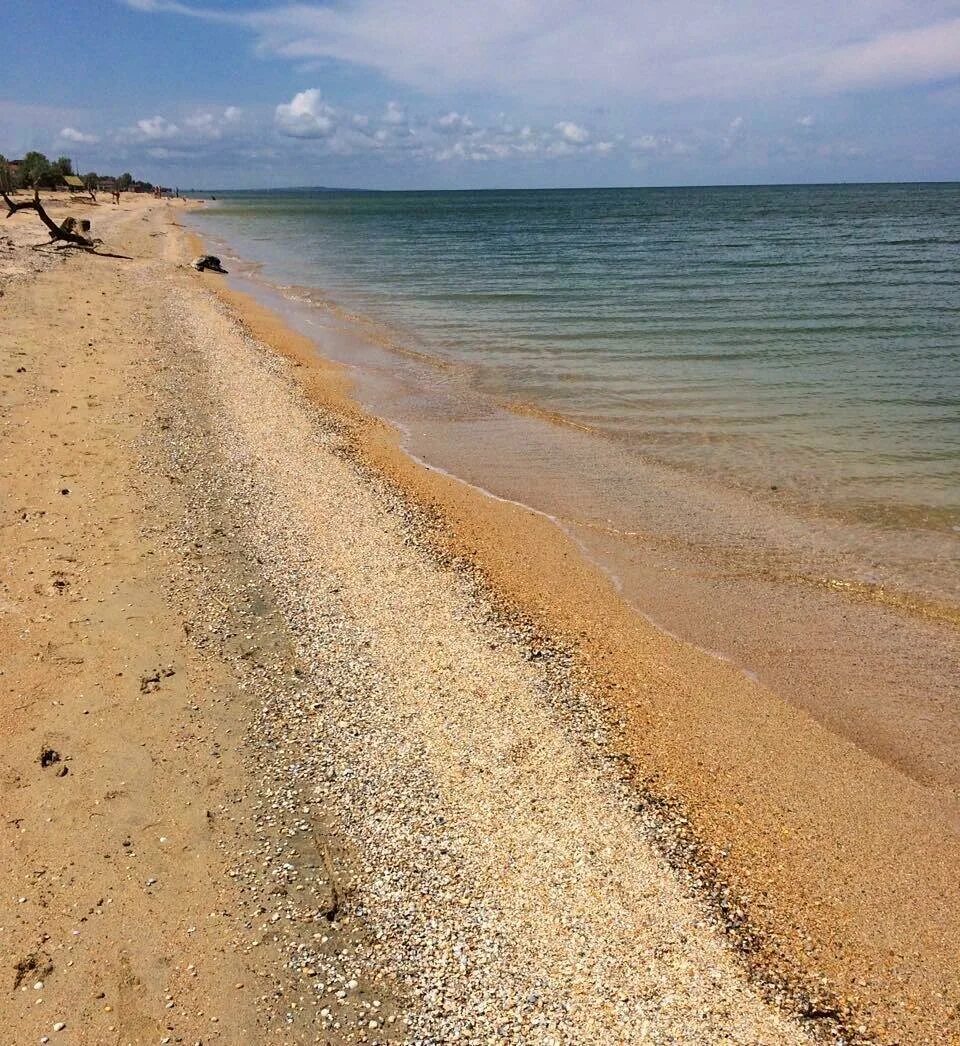 Море в станице голубицкая. Азовское море станица Голубицкая. Голубицкая море. Станица Голубицкая Краснодарский край море. Азовское море Темрюк Голубицкая.