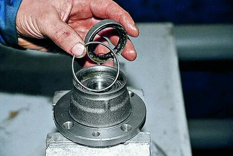 Поменять подшипник ступицы ваз 2107 передний