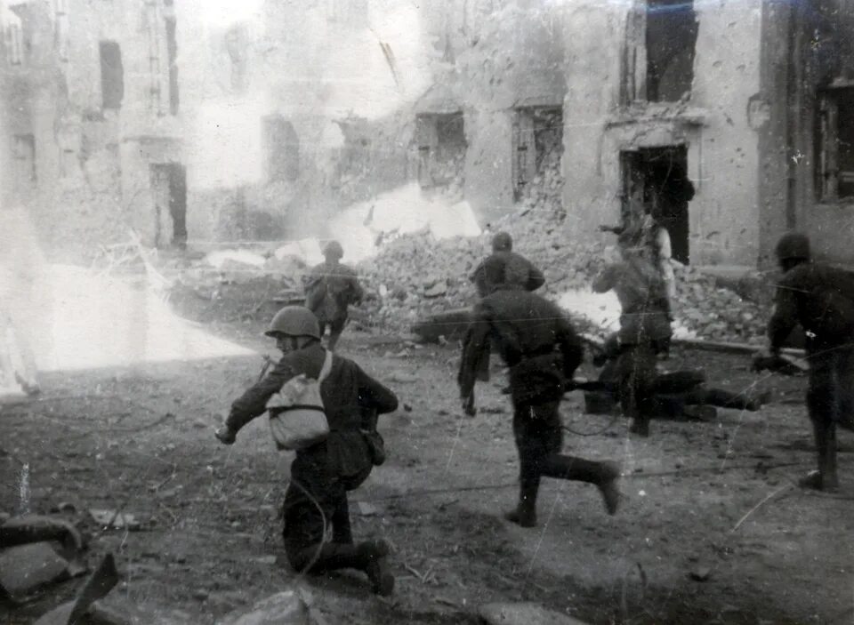 Битва за сталинград. Сталинград 1942. Сталинградская битва (1942-1943 годы). Битва за сталинград 1942. Сталинград бои в городе.