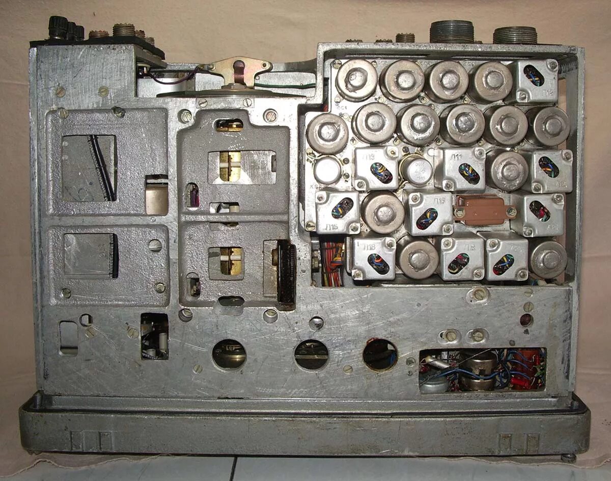 Р 309 содержание. Радиоприемник р-309. радиоприёмник р-309а прыжок. радиоприемник р-309 ячмень. р-309к-1.
