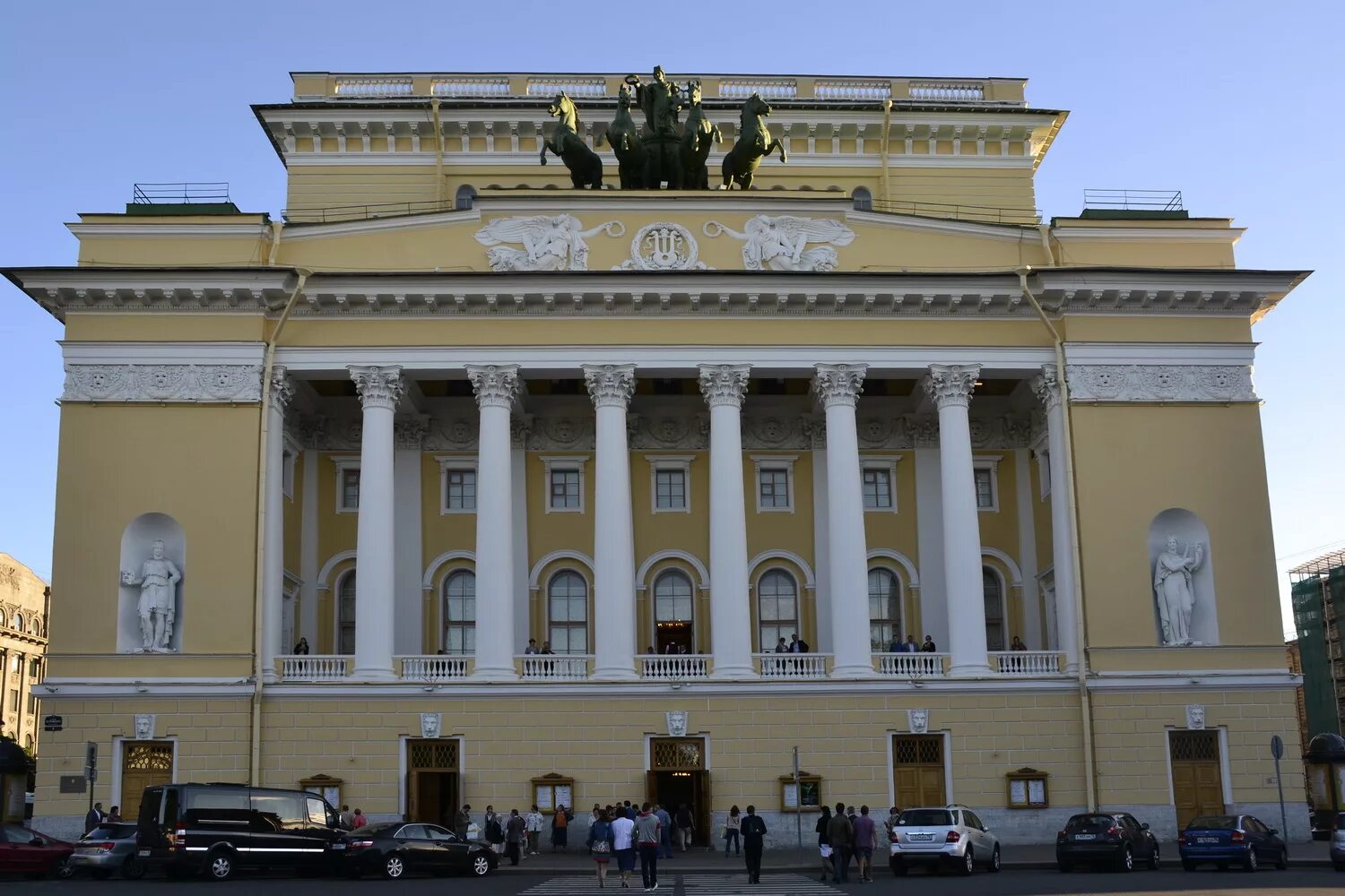 ансамбль александрийского театра росси. александрийский театр питер. александринский театр санкт-петербург. александрийский театр в санкт-петербурге. санкт петербург театры.