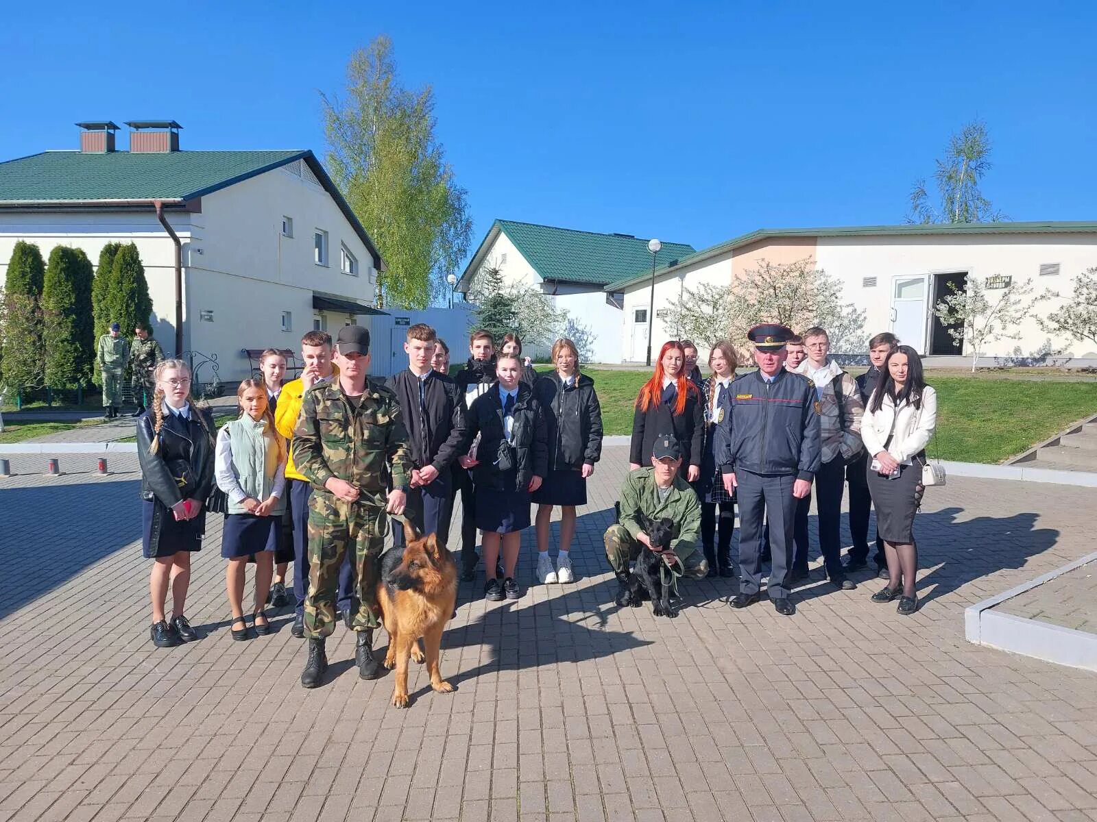 Кабинет по охране труда на предприятии. Оснащение учебного класса по охране труда. Кабинет охраны труда. Технологии системы безопасности в якутске. Классы охраны зрения.