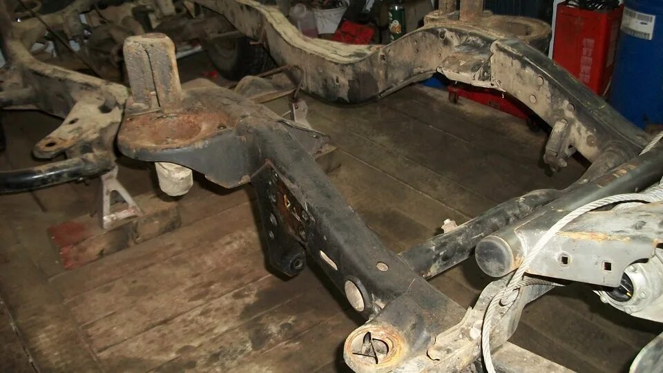 Рама сафари 61. Рама сафари. Рама ниссан сафари 61 кузов. Рама сафари. Safari y61 защита кузов пама.