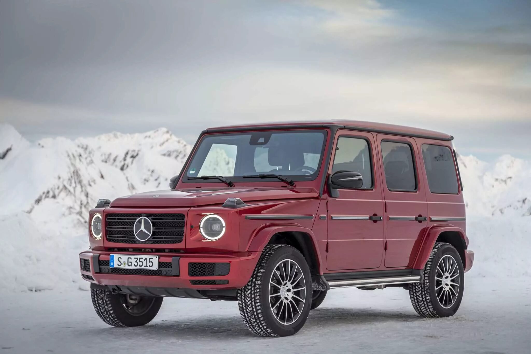 Mercedes g 2019. Мерседес Гелендваген 2019. Mercedes-Benz g-класс 2021 красный. Мерседес g450