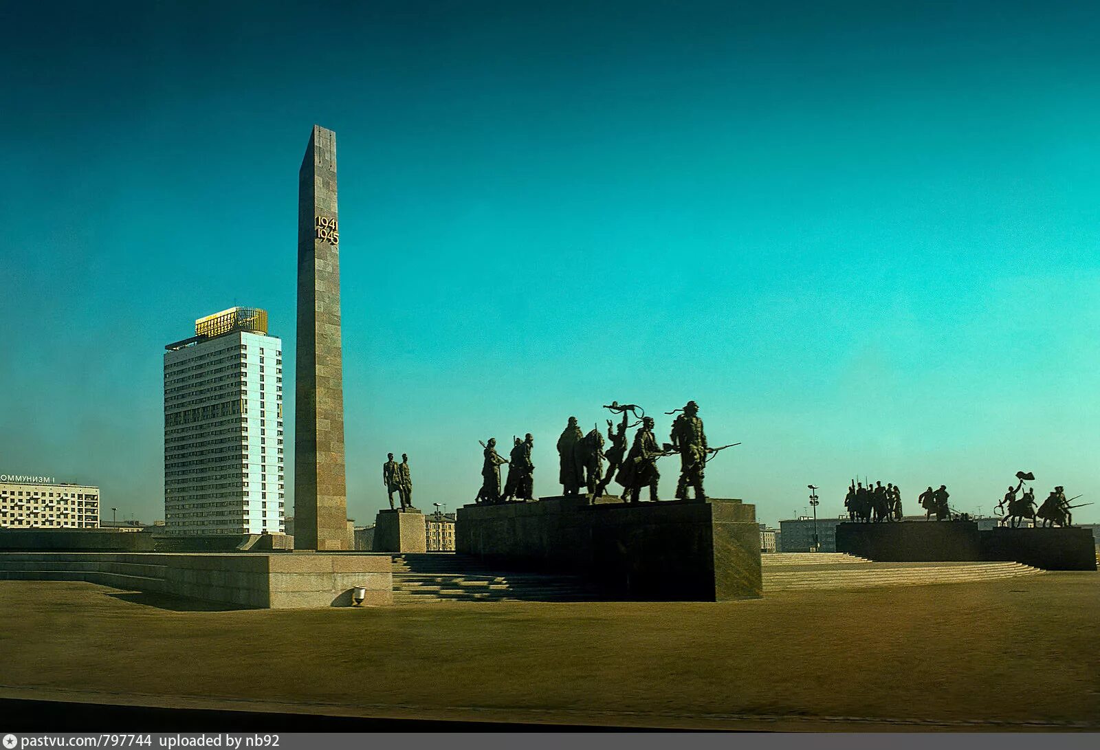 Площадь победы санкт-петербург музей. Площадь победы спб в ссср. Площадь победы ленинград. Площадь победы санкт-петербург мемориал. Площадь победы санкт-петербург мемориал.