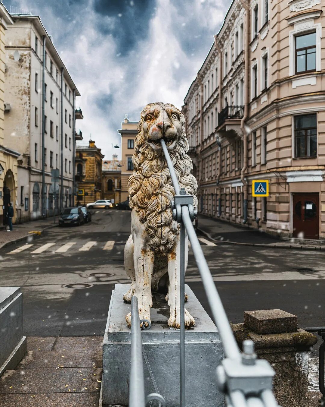 Мост со львами в питере. Львиный мост санкт-петербург. мост львинныйканал грибоедова. &quot;львиный мост петербург&quot;. мостик со львами в санкт-петербурге канал грибоедова.