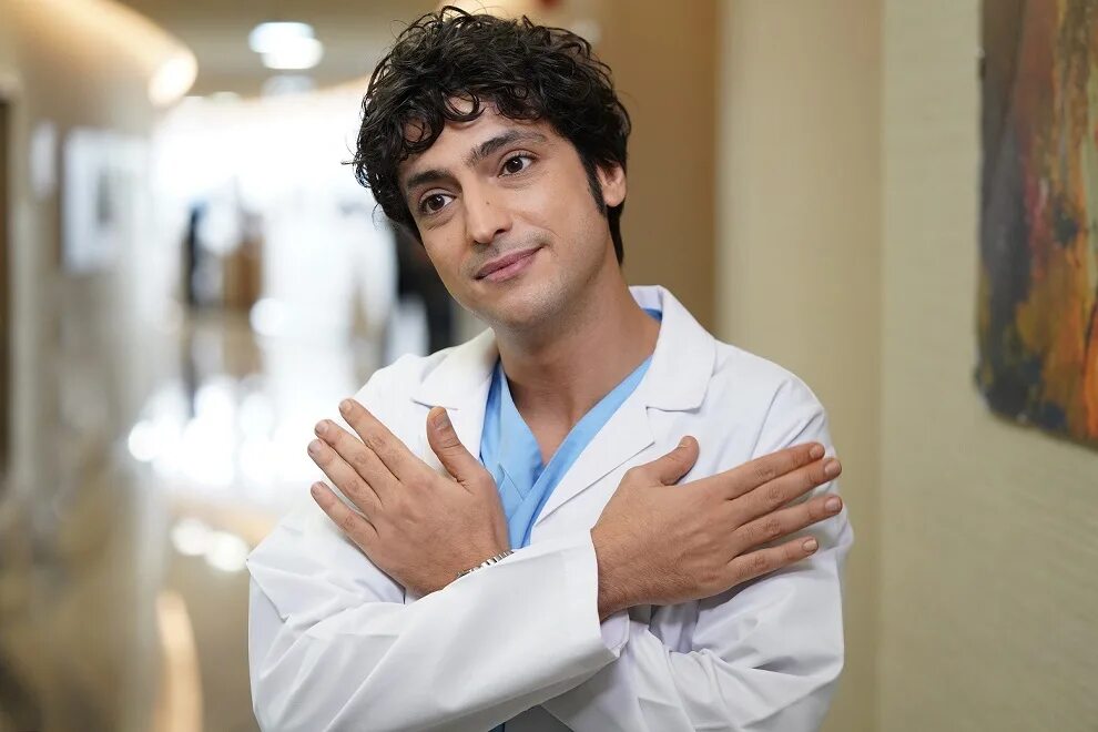 чудесный доктор сериал. адиль чудо доктор. чудо доктор турецкий сериал. доктор али турецкий сериал. чудо доктор турецкий сериал назлы и али.