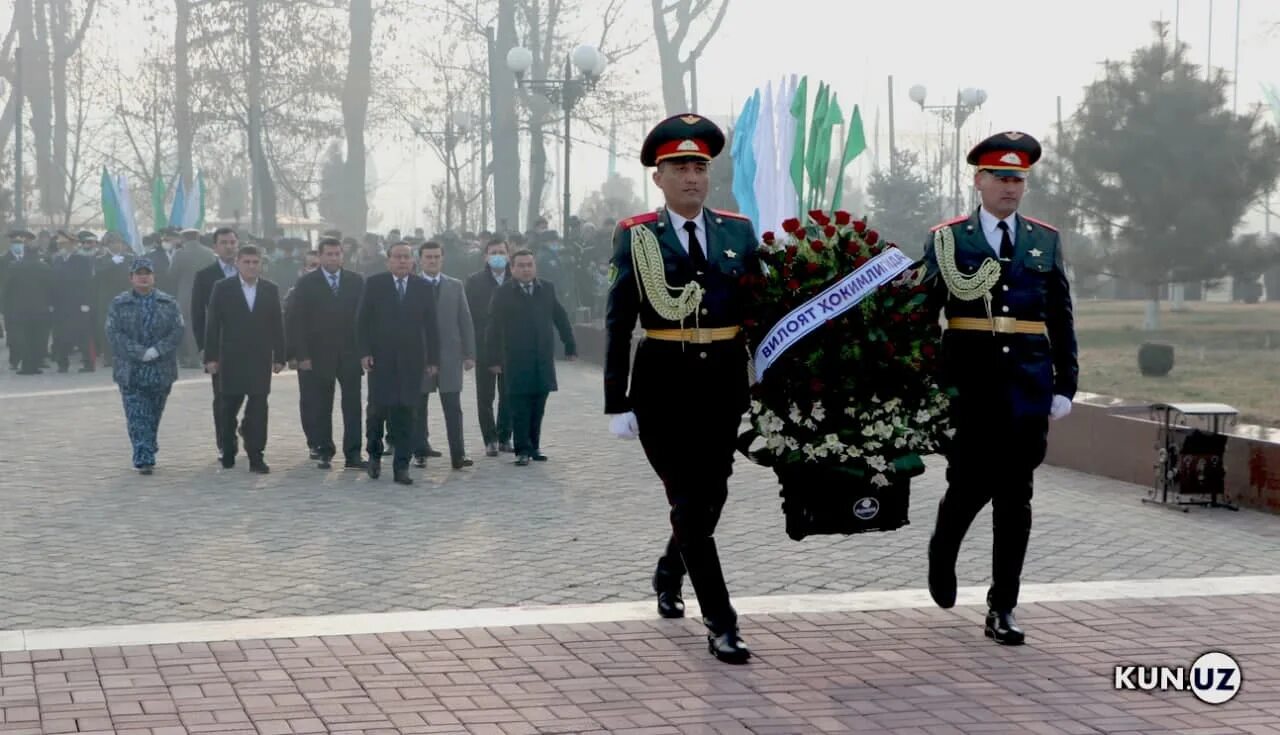 14 января праздник в узбекистане поздравления картинки. 14 января в узбекистане. военный парад узбекистан. день защитника родины в узбекистане. с днем защитника узбекистана.