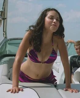 Алисса Диас (Alyssa Diaz) - американская телевизионная актриса. 